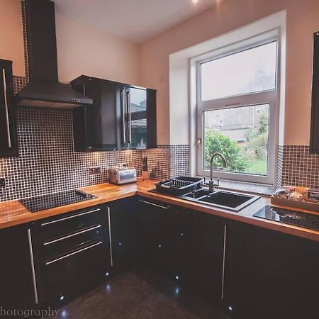 Stylish And Spacious Two Bed In Aberdeen'S West End 외부 사진