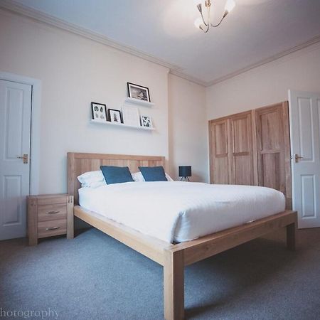 Stylish And Spacious Two Bed In Aberdeen'S West End 외부 사진