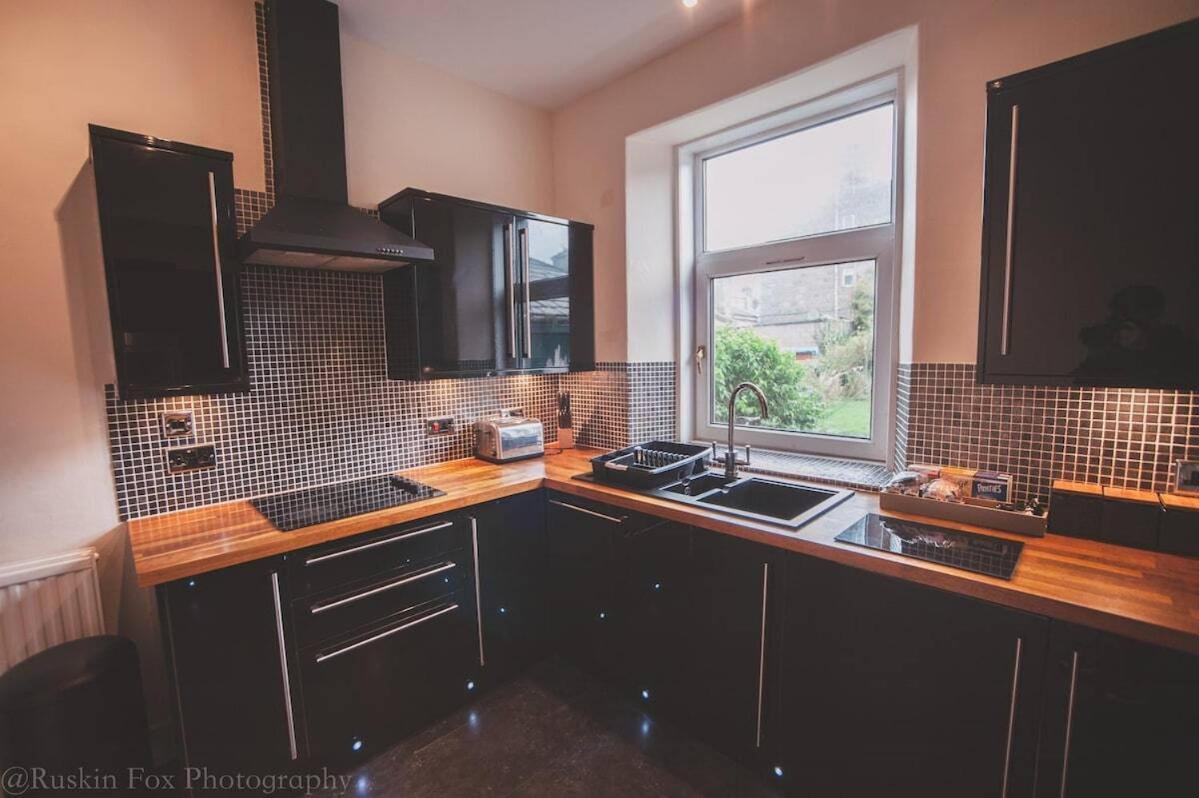 Stylish And Spacious Two Bed In Aberdeen'S West End 외부 사진